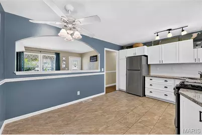 1870 San Luis Rey Parkway, Fenton, MO 63026 - Photo 11