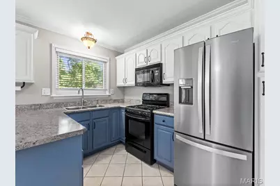 7042 Yellow Jacket Place, Saint Louis, MO 63129 - Photo 11