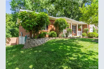 7042 Yellow Jacket Place, Saint Louis, MO 63129 - Photo 3
