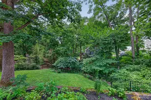 1015 Barberry Ln, Saint Louis, MO 63122 - Photo 29