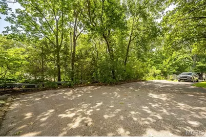 8719 White Avenue, Brentwood, MO 63144 - Photo 35