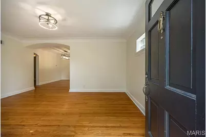 8719 White Avenue, Brentwood, MO 63144 - Photo 5
