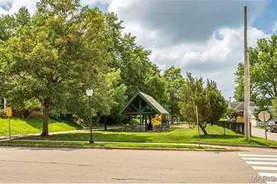 8719 White Avenue, Brentwood, MO 63144 - Photo 37