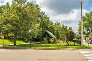 8719 White Ave, Brentwood, MO 63144 - Photo 37