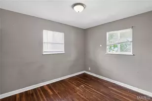 10324 Durness Dr, Saint Louis, MO 63137 - Photo 7