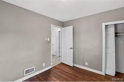 10324 Durness Drive, Saint Louis, MO 63137 - Photo 9