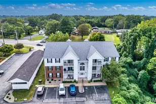 3605 Tracey Rich Rd, Saint Louis, MO 63125 - Photo 3