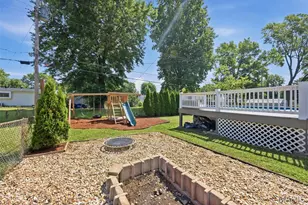 1045 Florland Dr, Florissant, MO 63031 - Photo 31