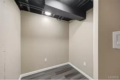 1045 Florland Drive, Florissant, MO 63031 - Photo 39