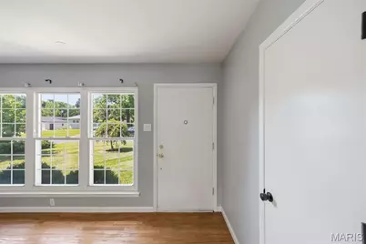 1045 Florland Drive, Florissant, MO 63031 - Photo 13