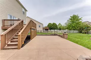 1824 English Oak Dr, Lake Saint Louis, MO 63367 - Photo 25