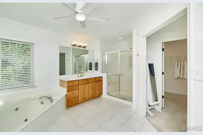 2227 Rebecca Lynn Court, Chesterfield, MO 63017 - Photo 25