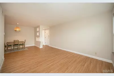 1 Delcrest Court #203, University City, MO 63124 - Photo 11