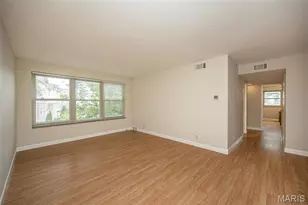1 Delcrest Ct, University City, MO 63124 - Photo 7
