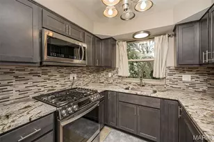 1 Delcrest Ct, University City, MO 63124 - Photo 23