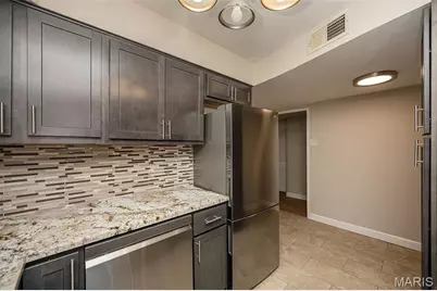 1 Delcrest Court #203, University City, MO 63124 - Photo 25
