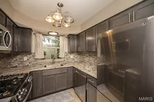 1 Delcrest Ct, University City, MO 63124 - Photo 21