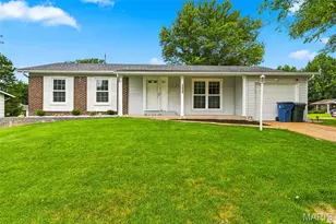 1448 La Cerros Ln, Florissant, MO 63031 - Photo 1