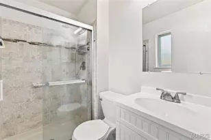 1448 La Cerros Ln, Florissant, MO 63031 - Photo 9