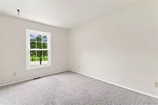 1448 La Cerros Ln, Florissant, MO 63031 - Photo 11