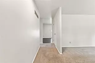 1448 La Cerros Ln, Florissant, MO 63031 - Photo 3