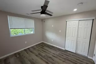 10643 Thorpe Ave, Saint Louis, MO 63114 - Photo 17