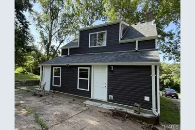 10643 Thorpe Avenue, Saint Louis, MO 63114 - Photo 1