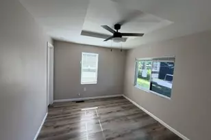 10643 Thorpe Ave, Saint Louis, MO 63114 - Photo 5