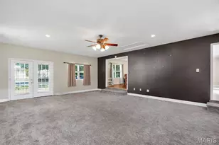 221 Katherine Ln, Saint Clair, MO 63077 - Photo 9
