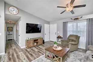 2358 Balboa Cir, Warrenton, MO 63383 - Photo 7