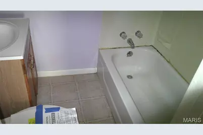 7069 Idlewild Avenue, Jennings, MO 63136 - Photo 9