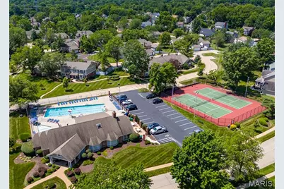 9 Preston Ridge Court, Chesterfield, MO 63017 - Photo 3