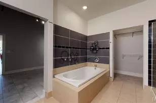 4100 Forest Park Ave, Saint Louis, MO 63108 - Photo 21