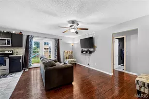 1124 Teson Rd, Hazelwood, MO 63042 - Photo 5
