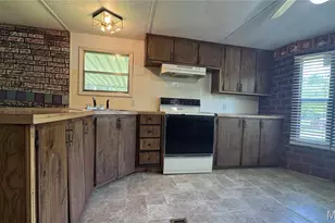 26175 N Carol St, Warrenton, MO 63383 - Photo 3