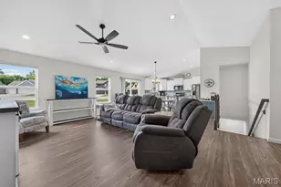 412 Abilene Ct, Moscow Mills, MO 63362 - Photo 5