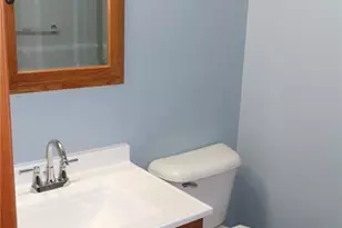 10054 Hedge Dr, Bellefontaine Neighbors, MO 63137 - Photo 5