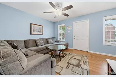 1235 Clarkson Court #1235, Ellisville, MO 63011 - Photo 5