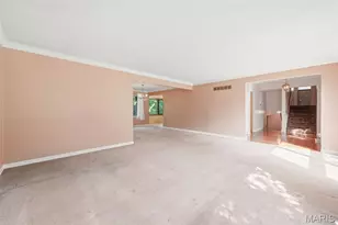 10806 Forest Cir Dr, Saint Louis, MO 63128 - Photo 21
