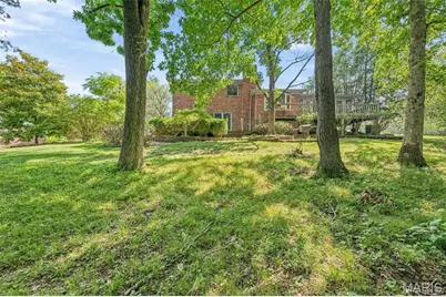 10806 Forest Circle Drive, Saint Louis, MO 63128 - Photo 51