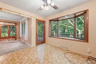 10806 Forest Cir Dr, Saint Louis, MO 63128 - Photo 19