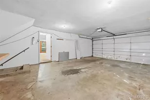 10806 Forest Cir Dr, Saint Louis, MO 63128 - Photo 41