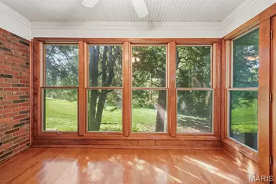 10806 Forest Circle Drive, Saint Louis, MO 63128 - Photo 5