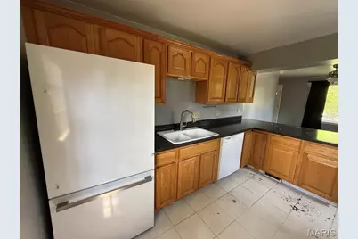 3535 Saint Christopher Lane, Saint Ann, MO 63074 - Photo 9