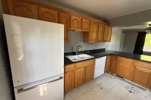 3535 St Christopher Ln, Saint Ann, MO 63074 - Photo 9