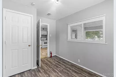 8433 1st Street, Berkeley, MO 63134 - Photo 17