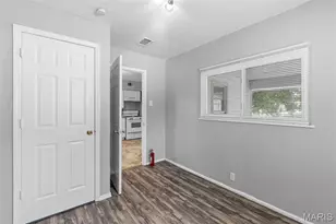 8433 1st St, Berkeley, MO 63134 - Photo 17