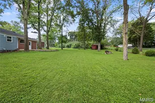 9731 Twincrest Dr, Saint Louis, MO 63126 - Photo 17