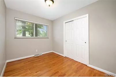 9731 Twincrest Drive, Saint Louis, MO 63126 - Photo 11