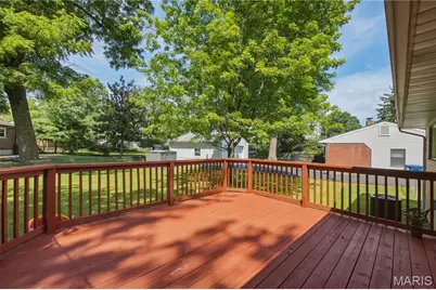 350 Saint Patrick Lane, Florissant, MO 63031 - Photo 27